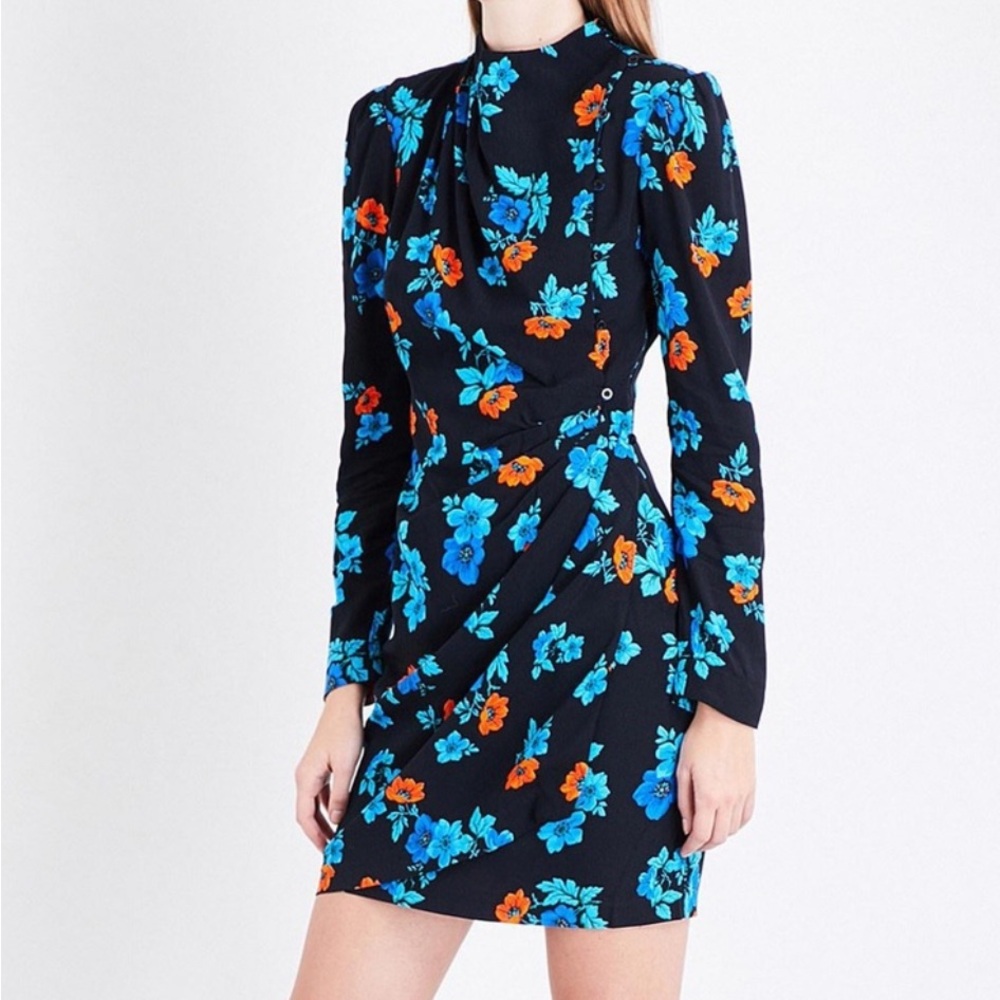 Maje 
Fitted button up dress 
Floral